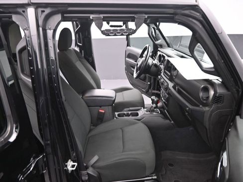 Used 2022 Jeep Gladiator Willys image 18