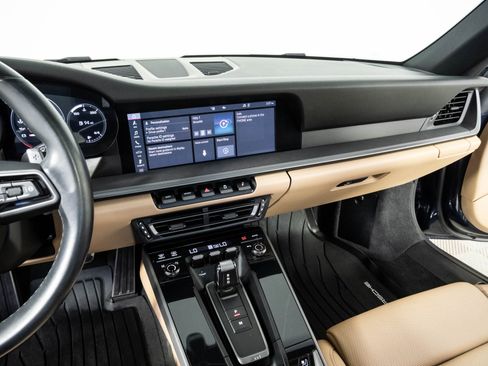 Certified 2021 Porsche 911 Carrera RWD image 13
