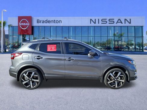 Certified 2022 Nissan Rogue Sport SL image 4