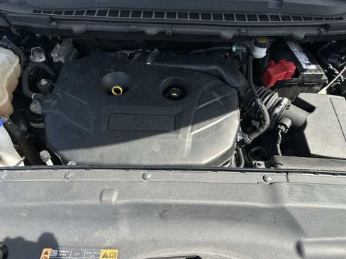 Used 2018 Ford Edge SEL w/ Equipment Group 201A AWD/4WD image 11