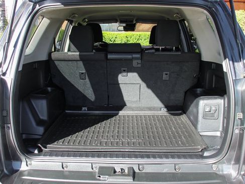 Used 2022 Toyota 4Runner SR5 image 9