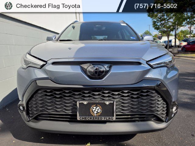 Used 2024 Toyota Corolla Cross AWD Hybrid w/ Convenience Package image 8