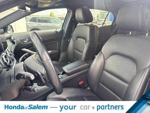 Used 2019 Mercedes-Benz GLA 250 4MATIC image 11