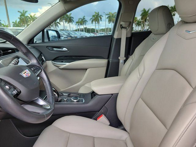Used 2022 Cadillac XT4 Premium Luxury w/ Technology Package FWD image 26