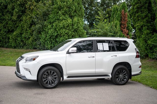 Used 2023 Lexus GX 460 Luxury w/ Sport Design Package AWD/4WD image 8