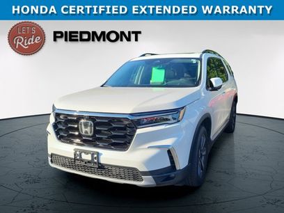 Used 2025 Honda Pilot Elite