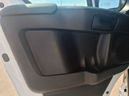 Used 2024 RAM ProMaster 2500 w/ Convenience Group FWD image 7