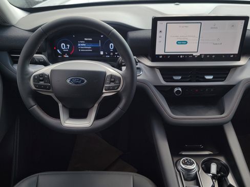 New 2025 Ford Explorer Active w/ Active Comfort Package image 12