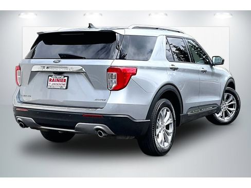 Used 2023 Ford Explorer Limited AWD/4WD image 13
