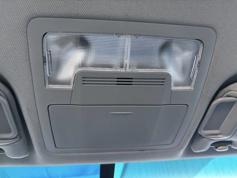 Used 2013 Toyota Camry LE image 23