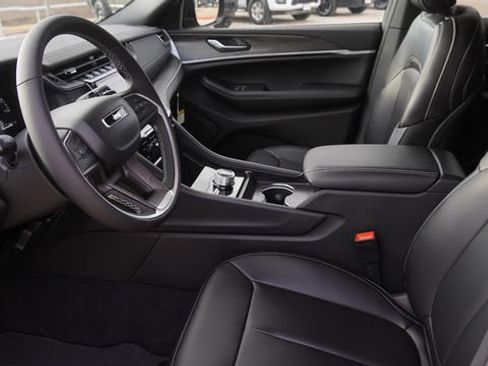 New 2025 Jeep Grand Cherokee Limited image 20