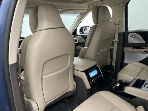 Used 2020 Lincoln Aviator Reserve w/ Equipment Group 202A image 15