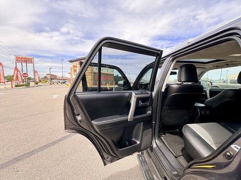 Used 2015 Toyota 4Runner SR5 Premium AWD/4WD image 26
