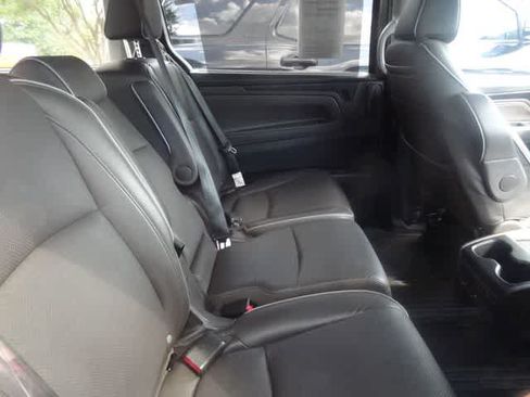 Used 2023 Honda Odyssey Elite image 11