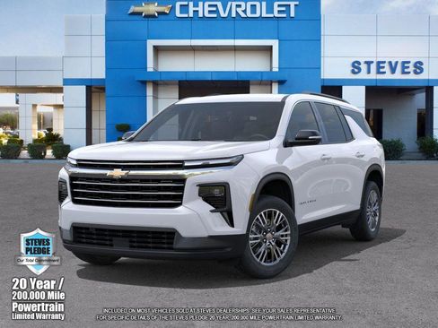 New 2026 Chevrolet Traverse LT w/ Driver Confidence Package image 6