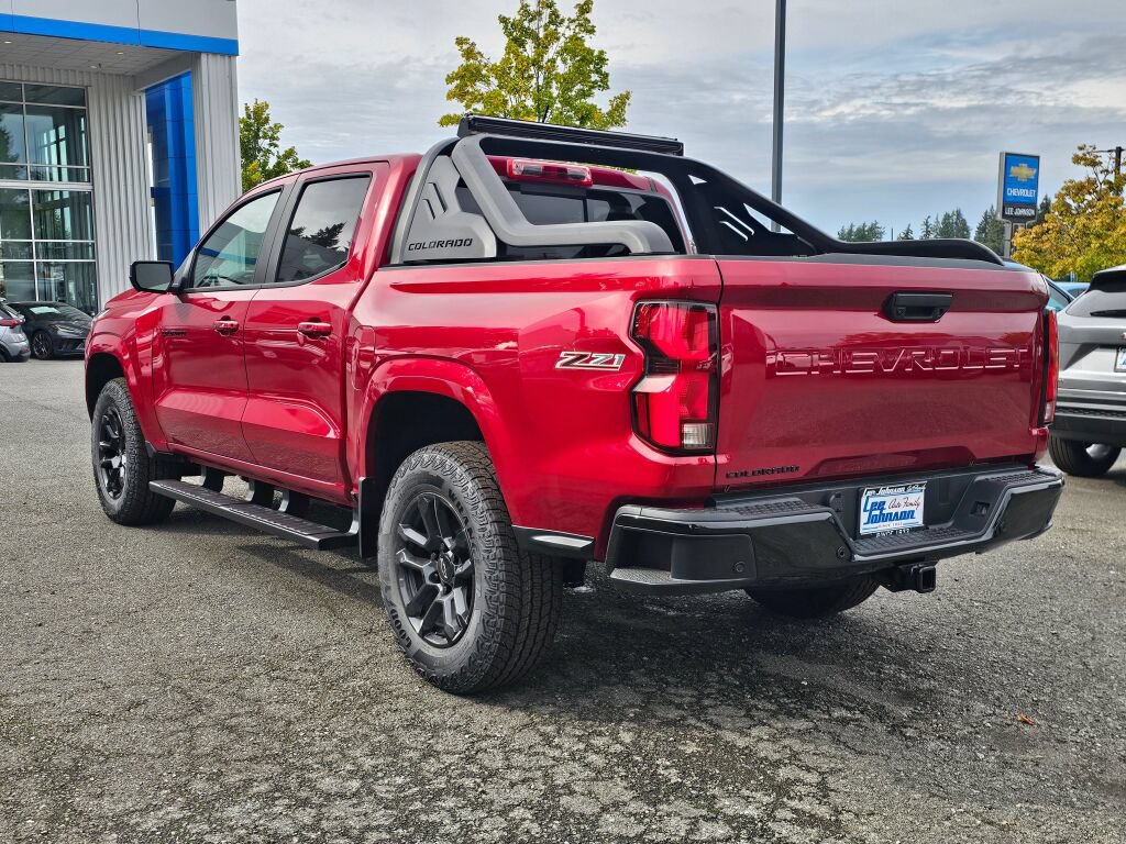 New 2026 Chevrolet Colorado Z71 w/ Midnight Edition AWD/4WD image 7