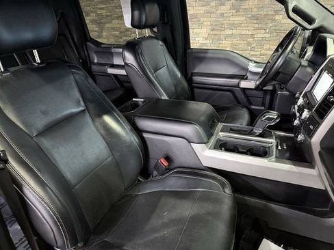 Used 2017 Ford F150 Lariat image 3