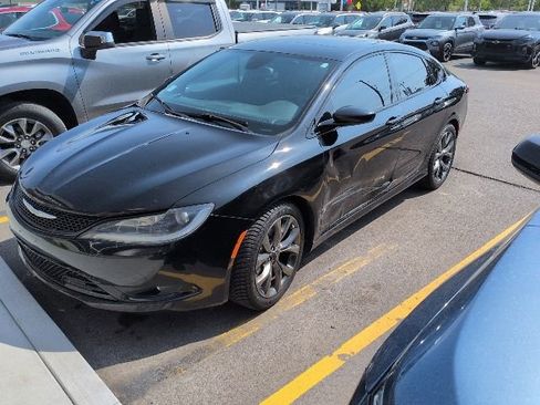 Used 2015 Chrysler 200 S w/ Navigation & Sound Group I FWD image 1