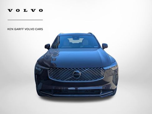 New 2026 Volvo XC90 B5 Core AWD/4WD image 9