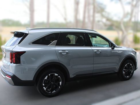 New 2026 Kia Sorento S w/ S Panoramic Sunroof Package FWD image 13