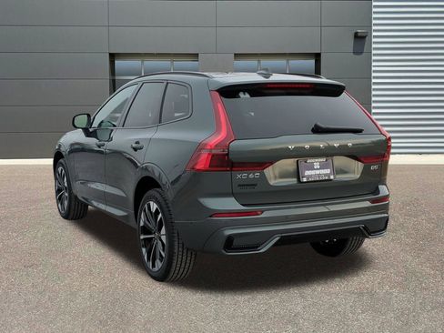 New 2026 Volvo XC60 B5 Plus w/ Climate Package image 5