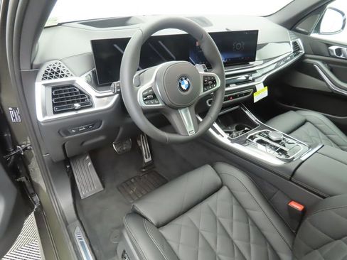 New 2026 BMW X5 xDrive40i w/ M Sport Package image 9