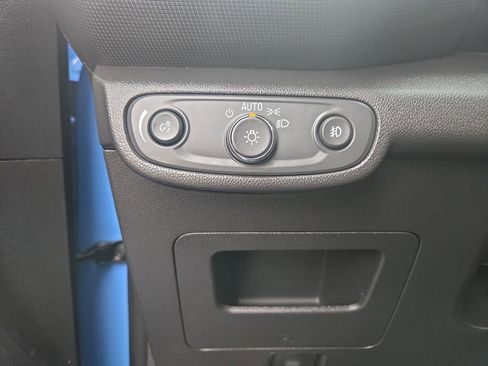 Used 2023 Chevrolet TrailBlazer RS w/ Convenience Package image 21