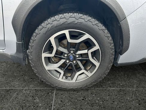 Used 2016 Subaru Crosstrek 2.0i Premium image 9