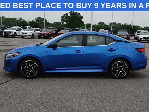 Used 2025 Nissan Sentra SR FWD image 5
