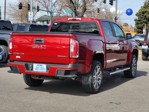 Used 2018 GMC Canyon Denali image 5
