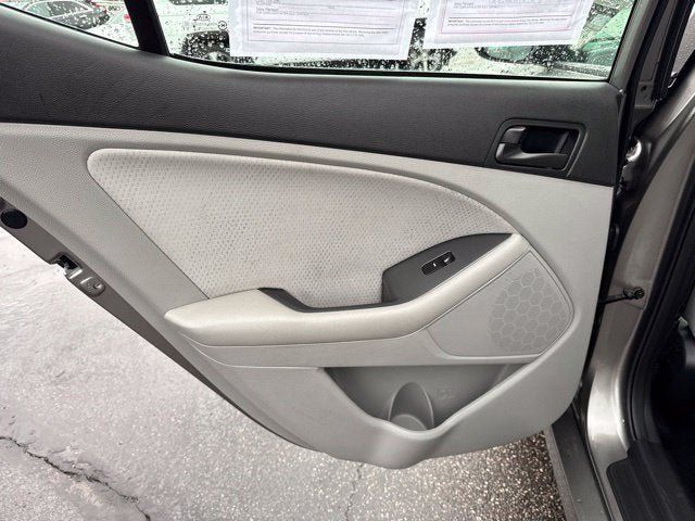 Used 2015 Kia Optima LX w/ LX Convenience Plus Package FWD image 17