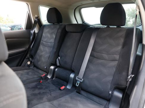 Used 2016 Nissan Rogue S FWD image 8