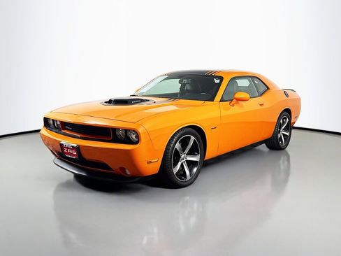 Used 2014 Dodge Challenger R/T w/ Premium Sound Group image 1