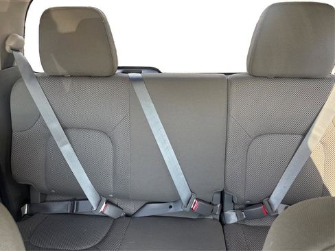 Used 2019 Nissan Frontier S AWD/4WD image 13
