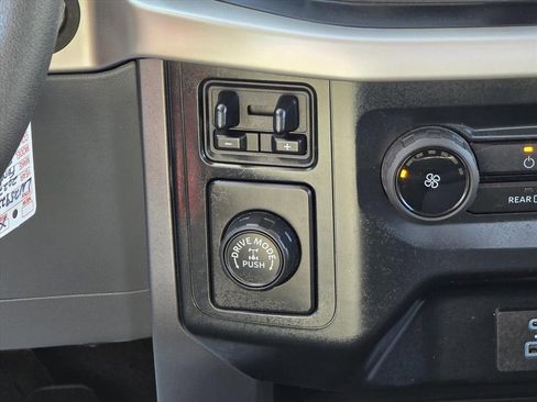 Used 2022 Ford F150 XLT image 19