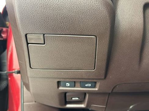 Used 2021 Lexus ES 300h w/ Premium Package image 32