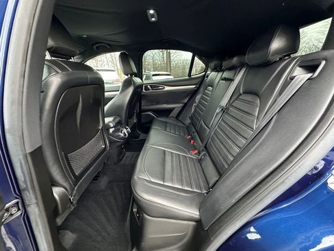 Used 2018 Alfa Romeo Stelvio Ti Sport image 21
