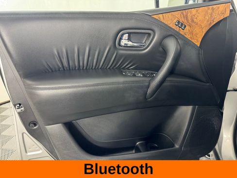 Used 2024 Nissan Armada SL w/ Captain's Chairs Package image 10