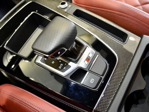 Used 2024 Audi SQ5 Premium Plus w/ S Sport Package AWD/4WD image 17