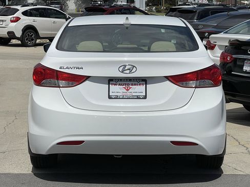 Used 2013 Hyundai Elantra GLS w/ Preferred Pkg FWD image 6