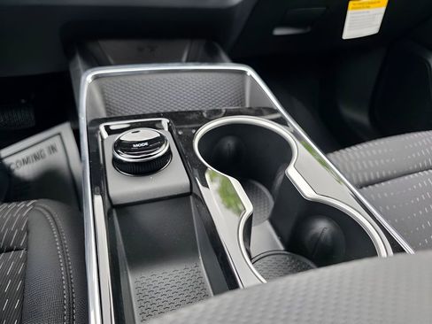 New 2026 Chevrolet Equinox LT w/ Safety and Technology Package FWD image 23