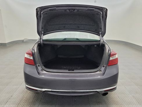 Used 2017 Honda Accord LX image 29