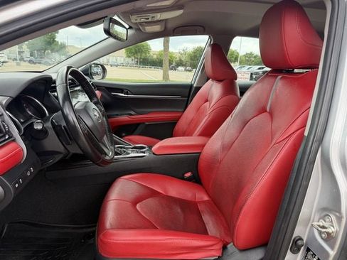 Used 2019 Toyota Camry XSE FWD image 25