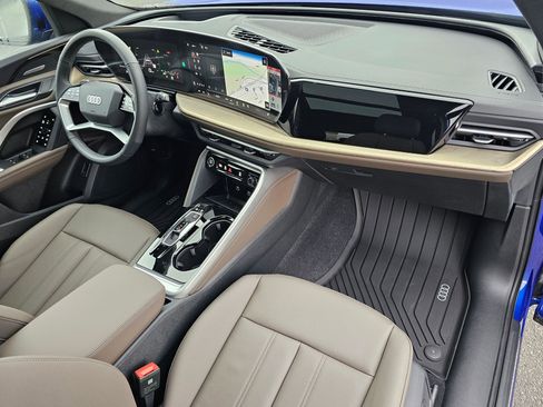 New 2025 Audi Q5 Premium Plus image 16