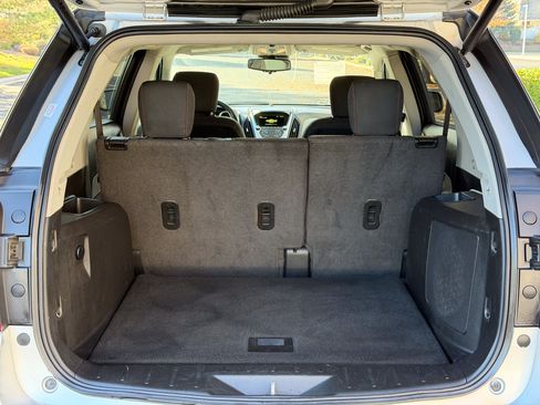 Used 2017 Chevrolet Equinox LT w/ Convenience Package FWD image 18