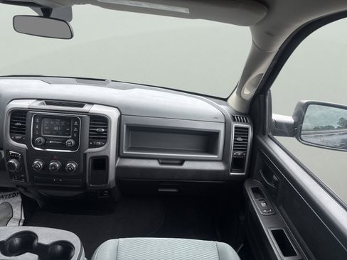 Used 2019 RAM 1500 Express AWD/4WD image 11