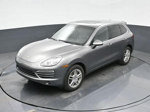 Used 2014 Porsche Cayenne image 26