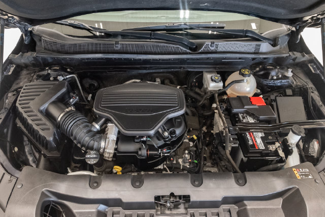 Used 2020 Chevrolet Blazer Premier w/ LPO, Floor Liner Package FWD image 3