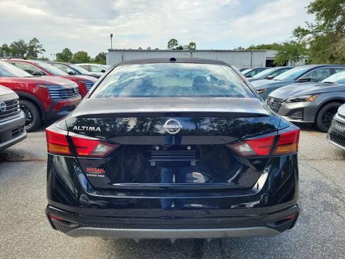 New 2026 Nissan Altima 2.5 SV FWD image 6