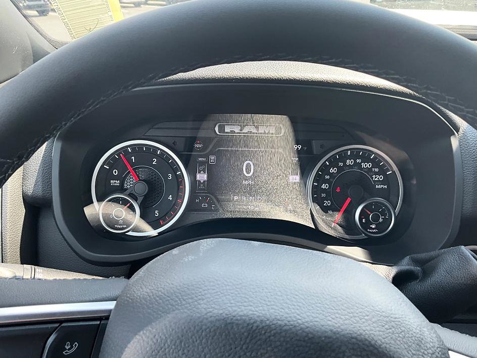 New 2026 RAM 3500 Big Horn AWD/4WD image 18